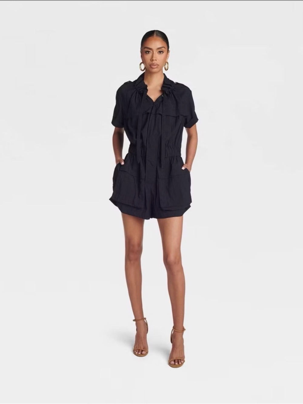 🎯💙 NWT! Navy Blue KBB by KAHLANA Short Sleeve ‘The Utility Romper' - Size
M - Picture 4 of 10